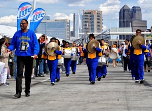 Townviews Drumline leads the parade